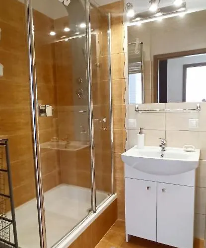 Redlowo Apartament *